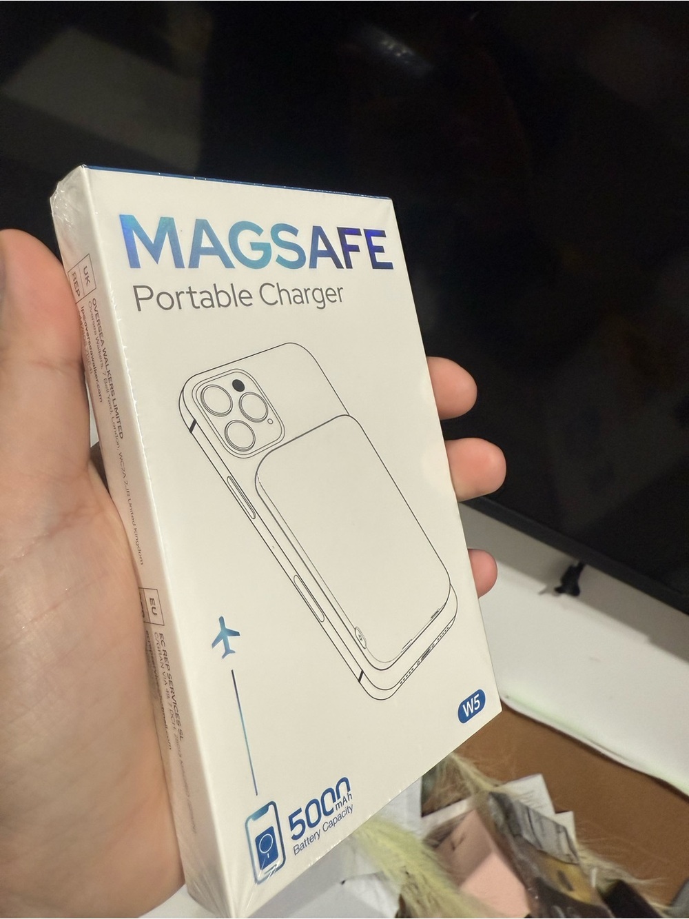 MagSafe Portable Charger - White W5